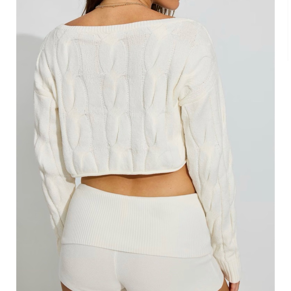 Garage Cropped Cable Crewneck Sweater Small NWT - Picture 4 of 5